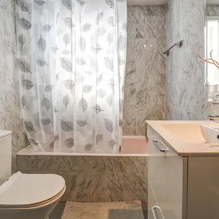 Llopart By Hello Homes Apartman