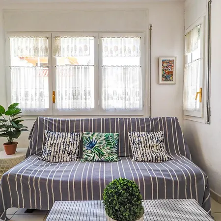 Llopart By Hello Homes Apartman